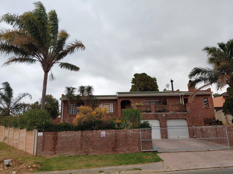 3 Bedroom Property for Sale in Bothasrus Eastern Cape
